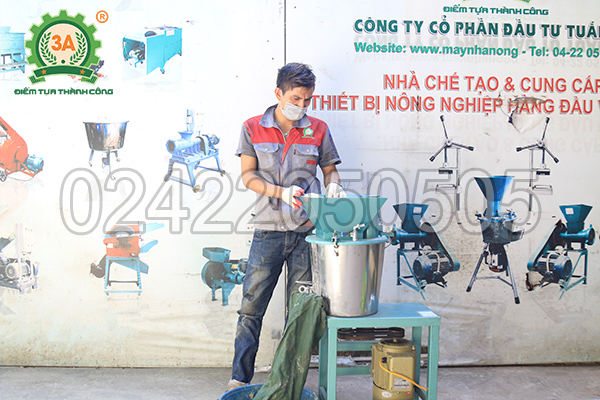 may-bam-nghien-da-nang-3a máy băm nghiền đa năng 3A2,2Kw